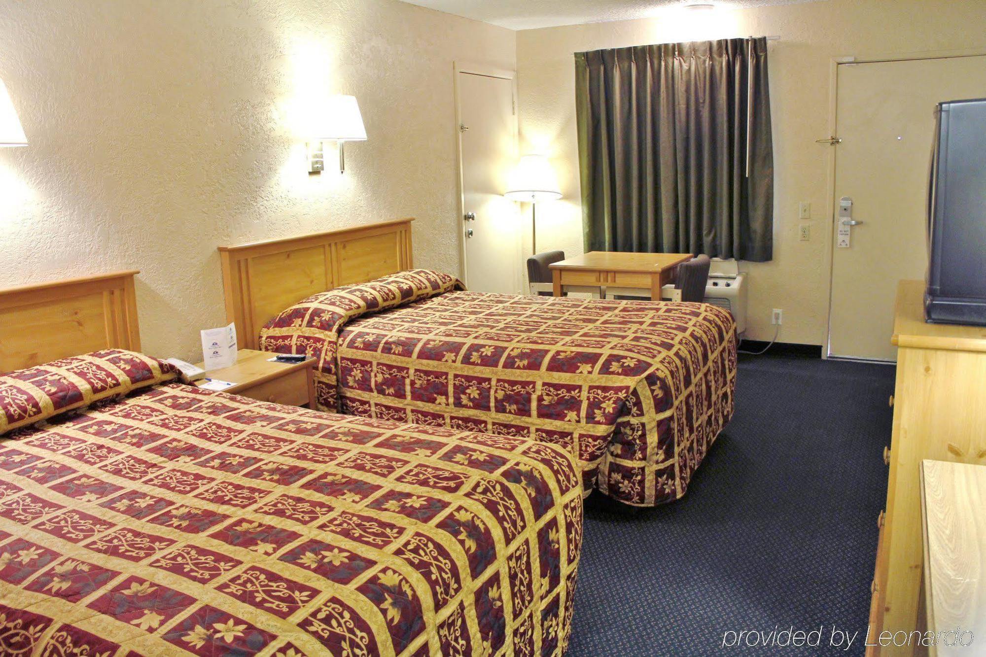 Days Inn By Wyndham Albuquerque Northeast Экстерьер фото