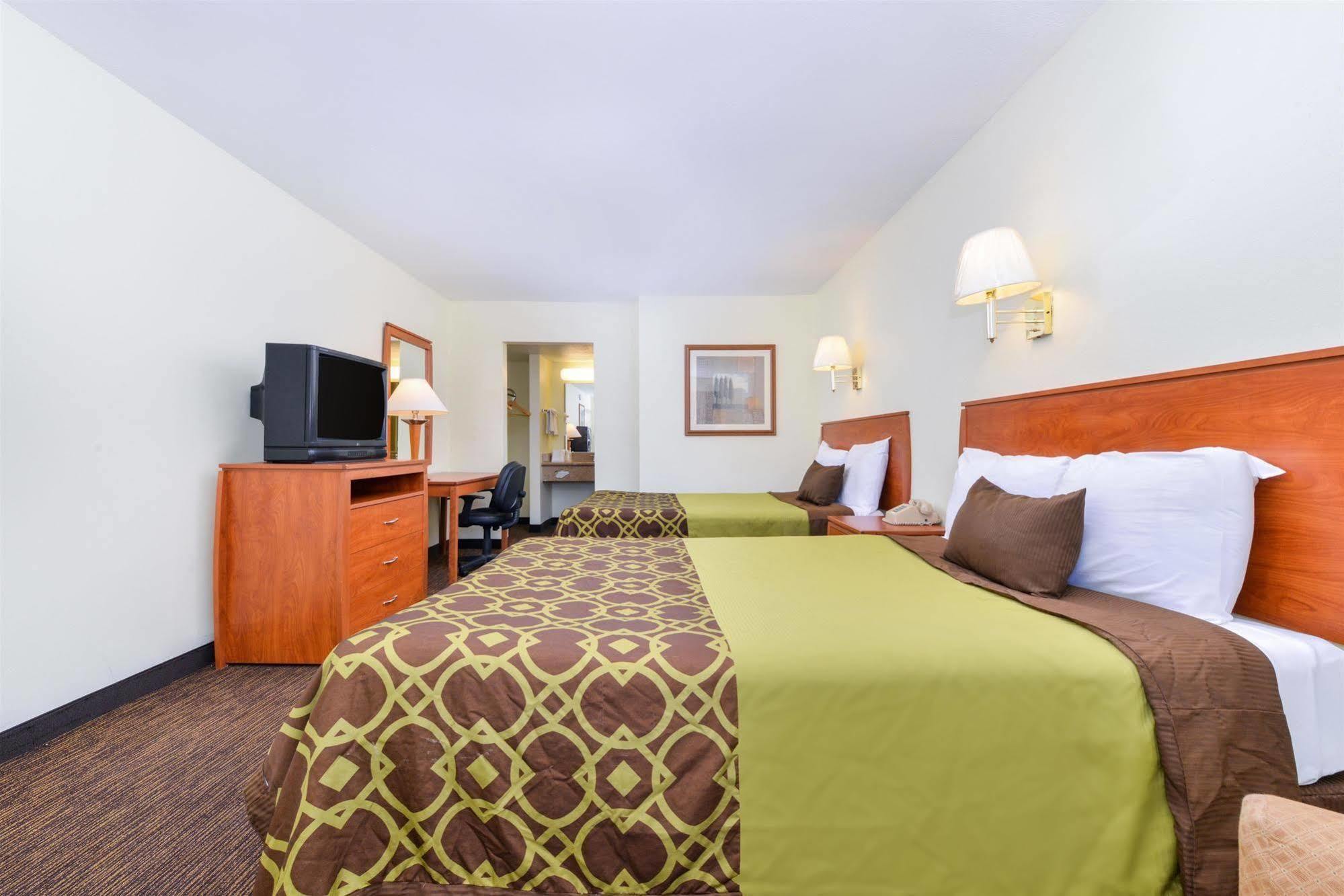 Days Inn By Wyndham Albuquerque Northeast Экстерьер фото